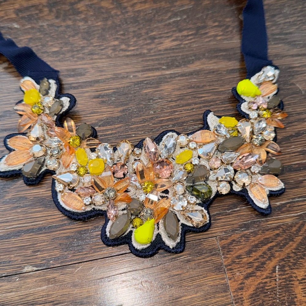 Y2K J.Crew Bib Necklace Rhinestones Bow Ribbon Closure Excellent Shape!!!